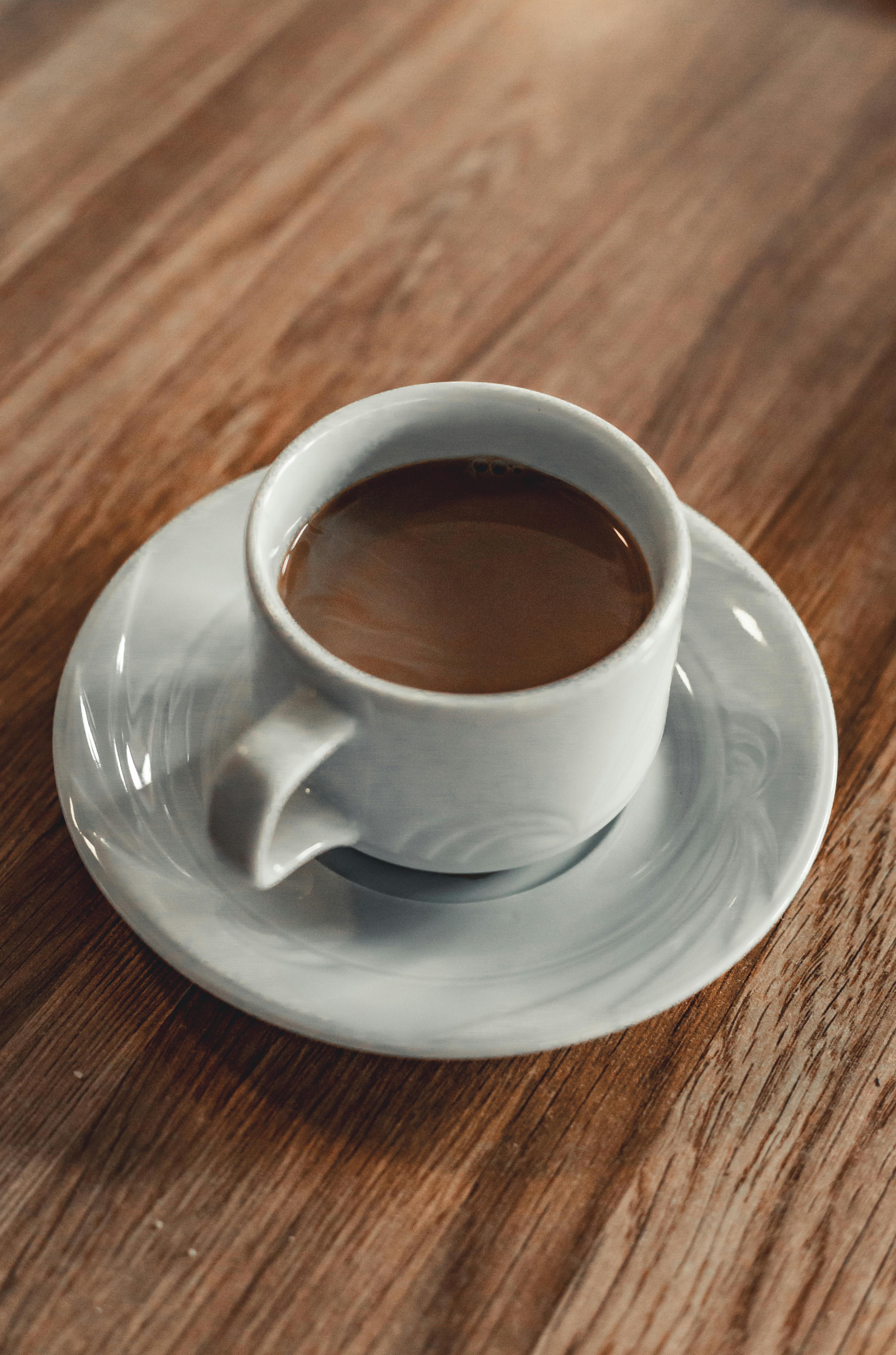 Café cinematográfico ao amanhecer